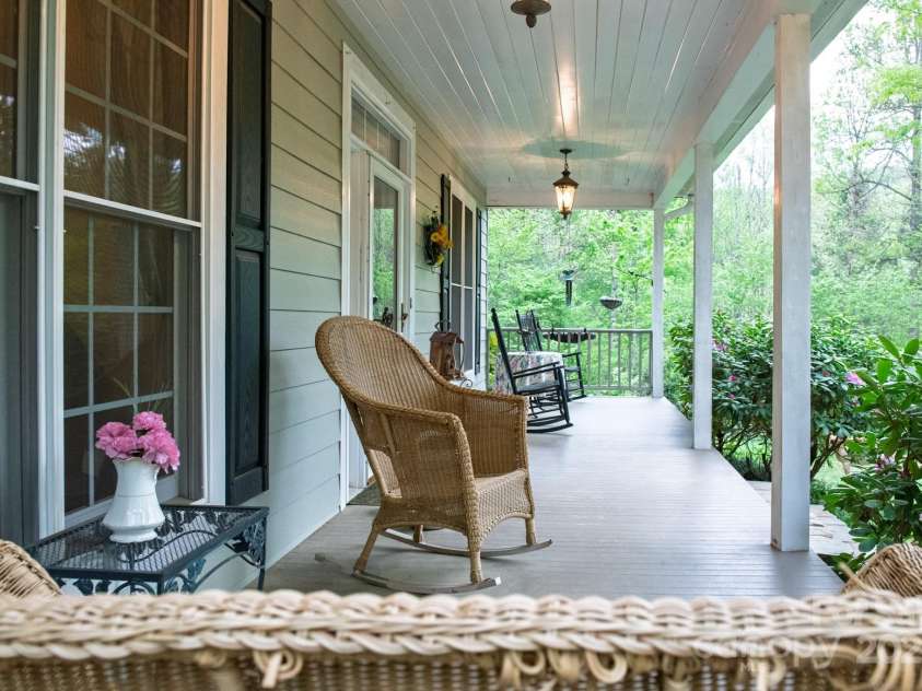 4398 Mud Puddle Lane, Lenoir, NC 28645.  MLS# CAR4256262, YatesRealty ID 11416. 