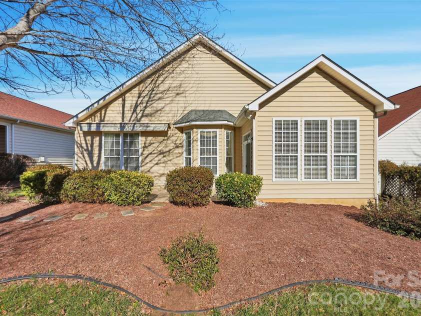 2320 Jade Lane, Fort Mill, SC 29708.  MLS# CAR4334961, YatesRealty ID 11418. 