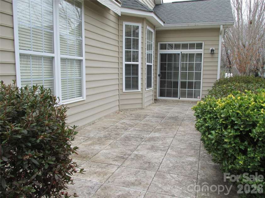 2320 Jade Lane, Fort Mill, SC 29708.  MLS# CAR4334961, YatesRealty ID 11418. 