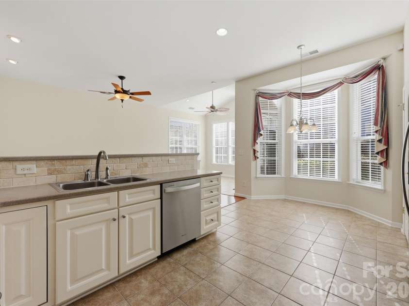 2320 Jade Lane, Fort Mill, SC 29708.  MLS# CAR4334961, YatesRealty ID 11418. 