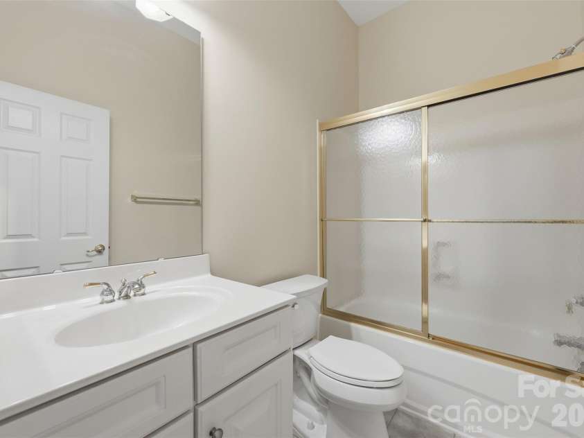 2320 Jade Lane, Fort Mill, SC 29708.  MLS# CAR4334961, YatesRealty ID 11418. 
