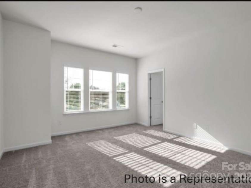 459 Shasta Street, Gastonia, NC 28052.  MLS# CAR4227993, YatesRealty ID 11418. Bridgeport Model Owner Suite