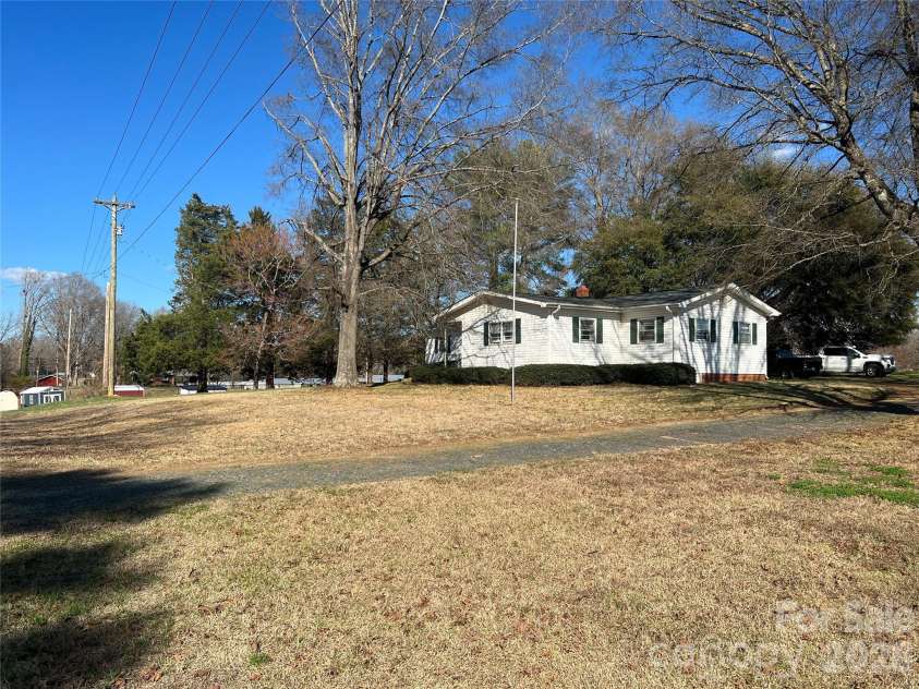 32646 Bridge Road, Mount Pleasant, NC 28124.  MLS# CAR4366203, YatesRealty ID 11419. 