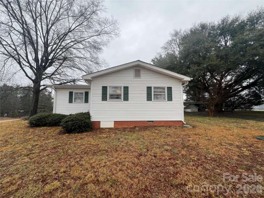 32646 Bridge Road, Mount Pleasant, NC 28124.  MLS# CAR4366203, YatesRealty ID 11419. From right side
