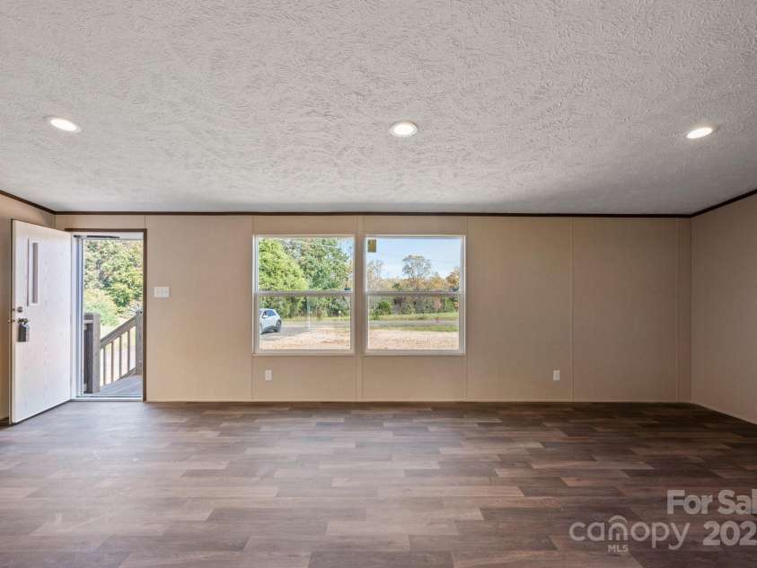 1128 Bethesda Road, Statesville, NC 28677.  MLS# CAR4185804, YatesRealty ID 11420. 