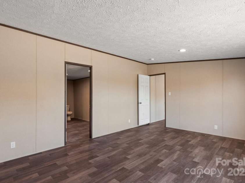 1128 Bethesda Road, Statesville, NC 28677.  MLS# CAR4185804, YatesRealty ID 11420. 