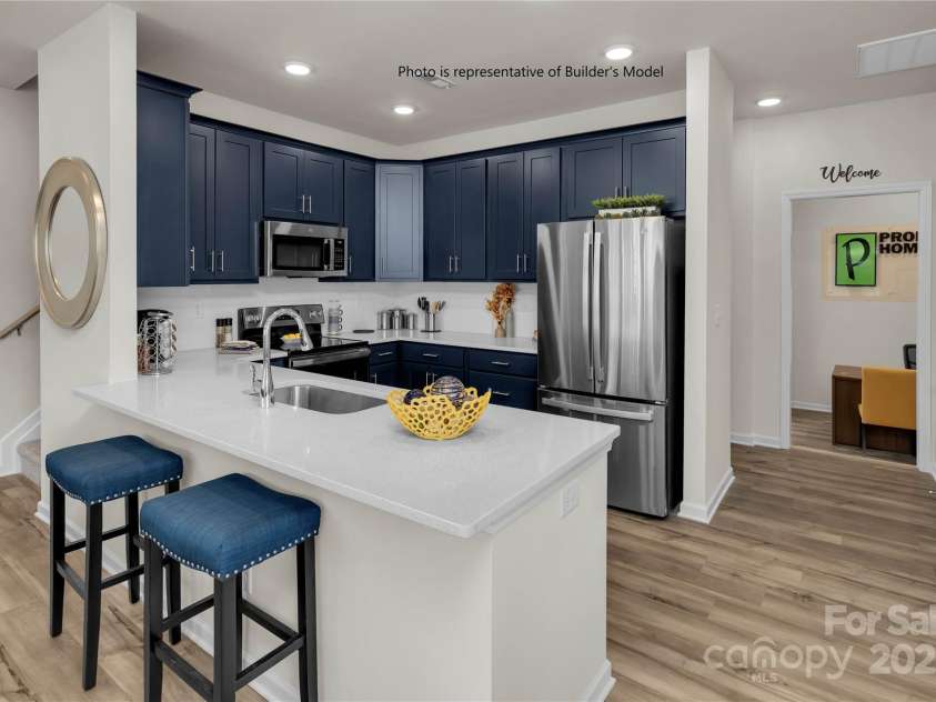 479 Shasta Street, Gastonia, NC 28052.  MLS# CAR4252272, YatesRealty ID 11421. Bridgeport Gourmet Kitchen