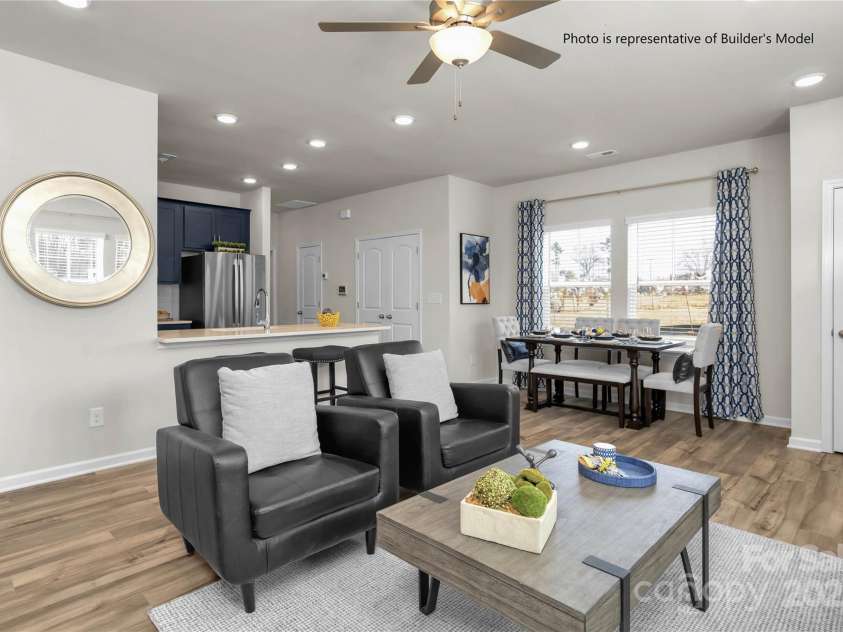 479 Shasta Street, Gastonia, NC 28052.  MLS# CAR4252272, YatesRealty ID 11421. Bridgeport  Living Room