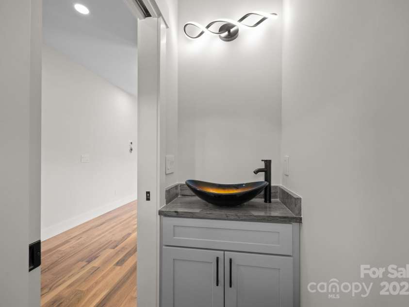 117 Third Street, Asheville, NC 28803.  MLS# CAR4293672, YatesRealty ID 11422. 