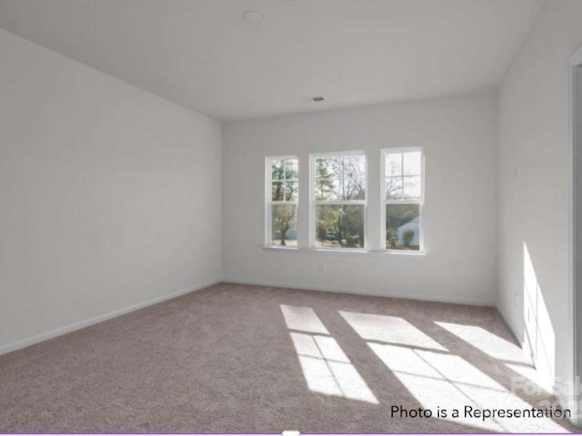 467 Shasta Street, Gastonia, NC 28052.  MLS# CAR4244226, YatesRealty ID 11423. Sierra Ridge ChathamPrimary Suite