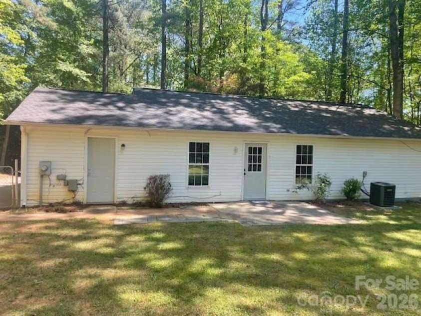 134 Mills Valley Drive, Mooresville, NC 28117.  MLS# CAR4301666, YatesRealty ID 11424. 
