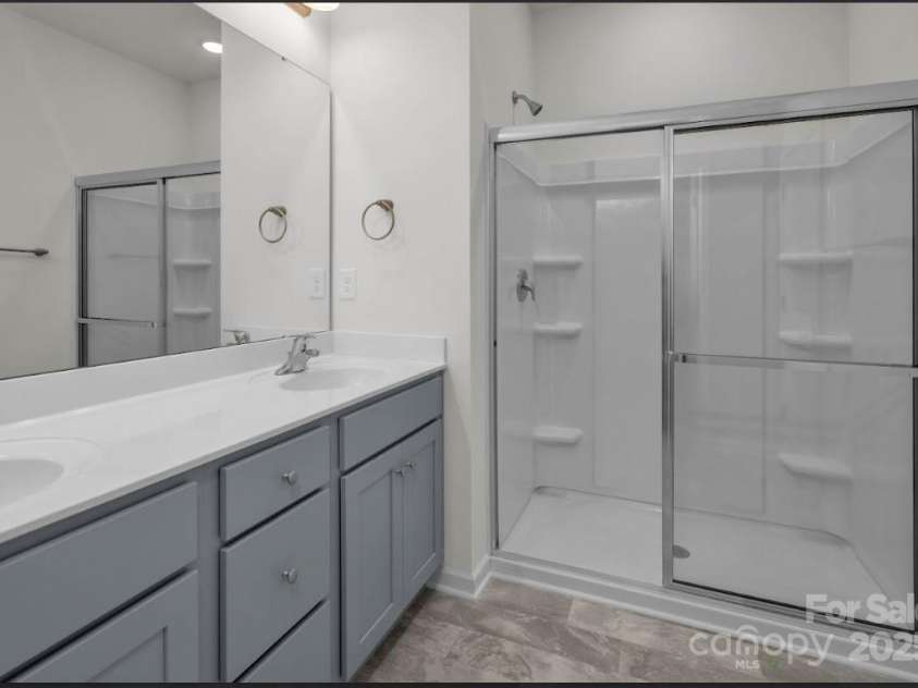 463 Shasta Street, Gastonia, NC 28052.  MLS# CAR4242923, YatesRealty ID 11426. Austin Model Primary Suite Bath
