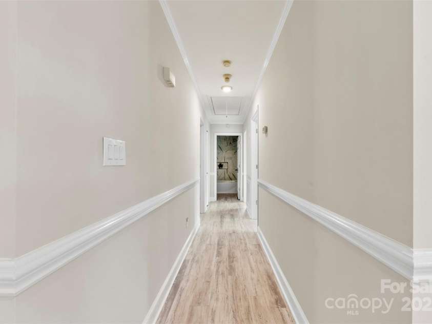 2459 Glenridge Drive, Gastonia, NC 28054.  MLS# CAR4246617, YatesRealty ID 11427. 