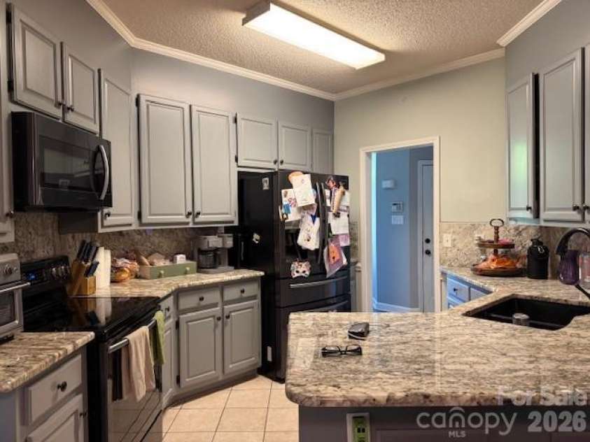 1263 Indigo Run Lane, Gastonia, NC 28056.  MLS# CAR4338135, YatesRealty ID 11429. 