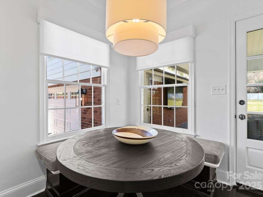 2701 Sharon Road, Charlotte, NC 28211.  MLS# CAR4227966, YatesRealty ID 11429. 