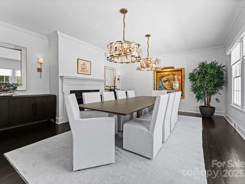 2701 Sharon Road, Charlotte, NC 28211.  MLS# CAR4227966, YatesRealty ID 11429. 