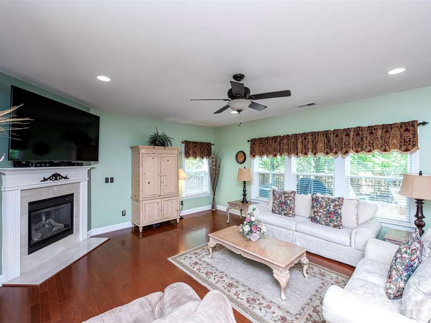 739 Ivy Trail Way, Fort Mill, SC 29715.  MLS# CAR4245330, YatesRealty ID 11431. Family Room