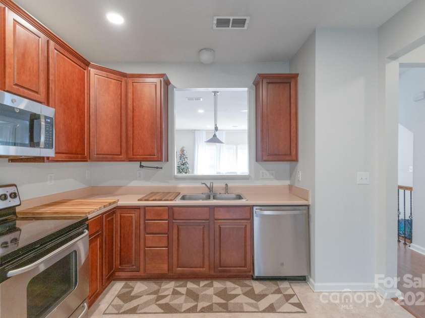 12036 Duke Lancaster Drive, Charlotte, NC 28277.  MLS# CAR4243109, YatesRealty ID 11432. 