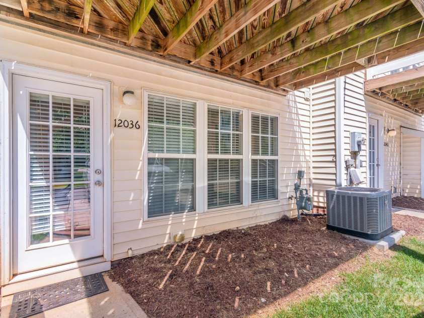 12036 Duke Lancaster Drive, Charlotte, NC 28277.  MLS# CAR4243109, YatesRealty ID 11432. 