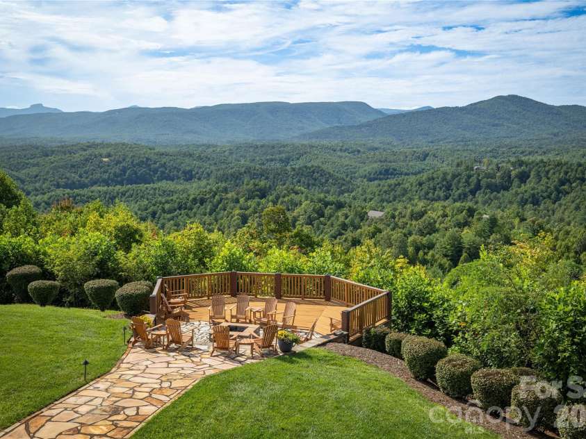 1638 Johns Ridge Parkway, Lenoir, NC 28645.  MLS# CAR4365169, YatesRealty ID 11432. 
