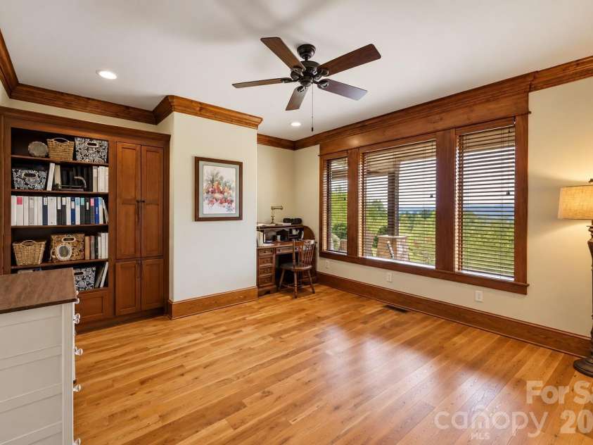 1638 Johns Ridge Parkway, Lenoir, NC 28645.  MLS# CAR4365169, YatesRealty ID 11432. Bonus Room / Office