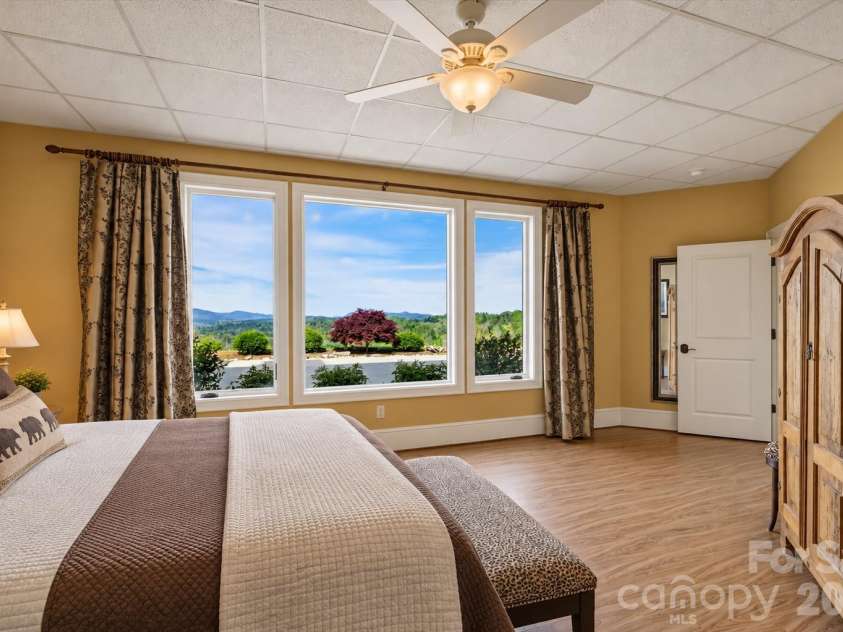 1638 Johns Ridge Parkway, Lenoir, NC 28645.  MLS# CAR4365169, YatesRealty ID 11432. Guest Room