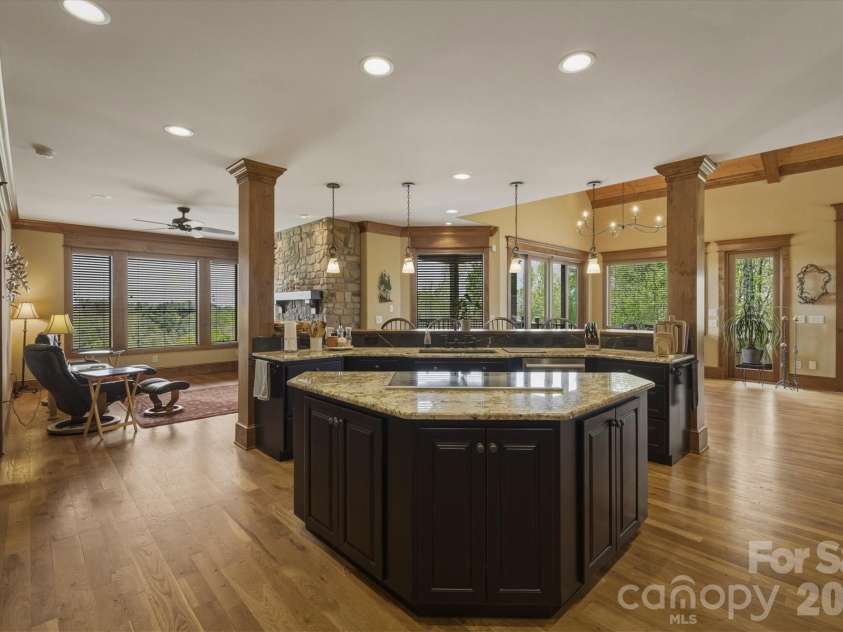 1638 Johns Ridge Parkway, Lenoir, NC 28645.  MLS# CAR4365169, YatesRealty ID 11432. Kitchen
