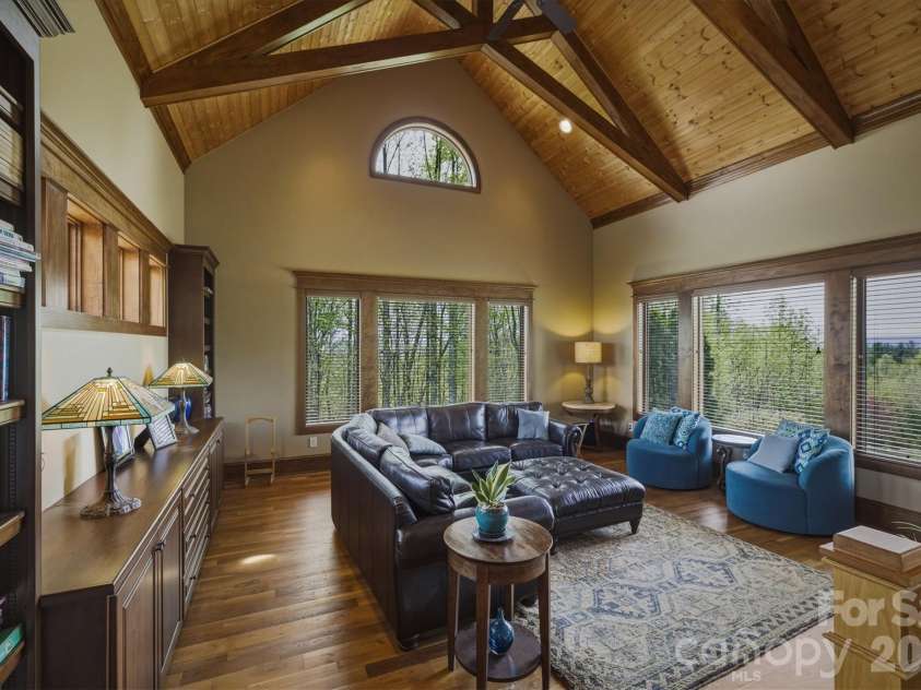 1638 Johns Ridge Parkway, Lenoir, NC 28645.  MLS# CAR4365169, YatesRealty ID 11432. Living Room
