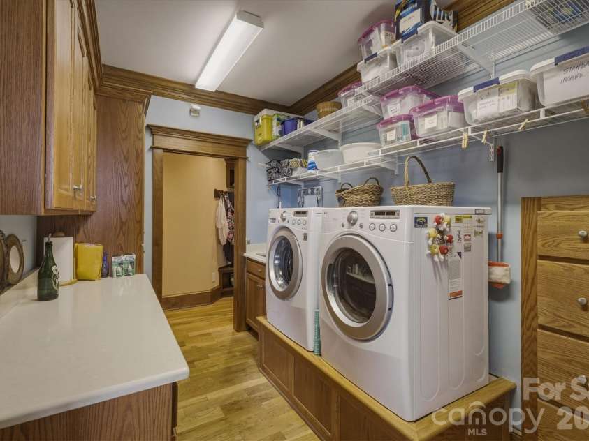 1638 Johns Ridge Parkway, Lenoir, NC 28645.  MLS# CAR4365169, YatesRealty ID 11432. Main Level Laundry