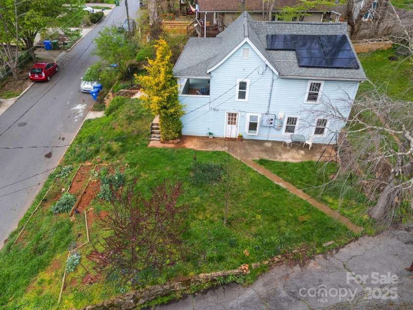 67 Montana Avenue, Asheville, NC 28806.  MLS# CAR4242878, YatesRealty ID 11433. Solar panels on roof