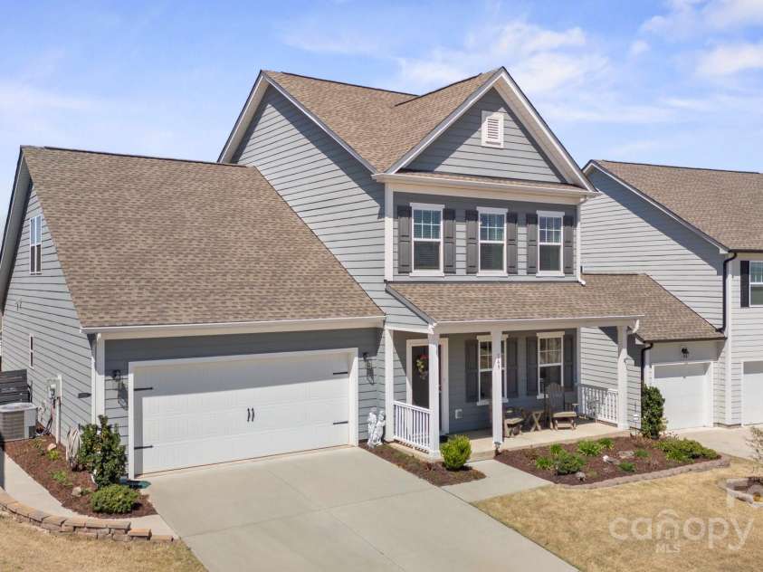149 Canada Drive, Statesville, NC 28677.  MLS# CAR4238680, YatesRealty ID 11434. 