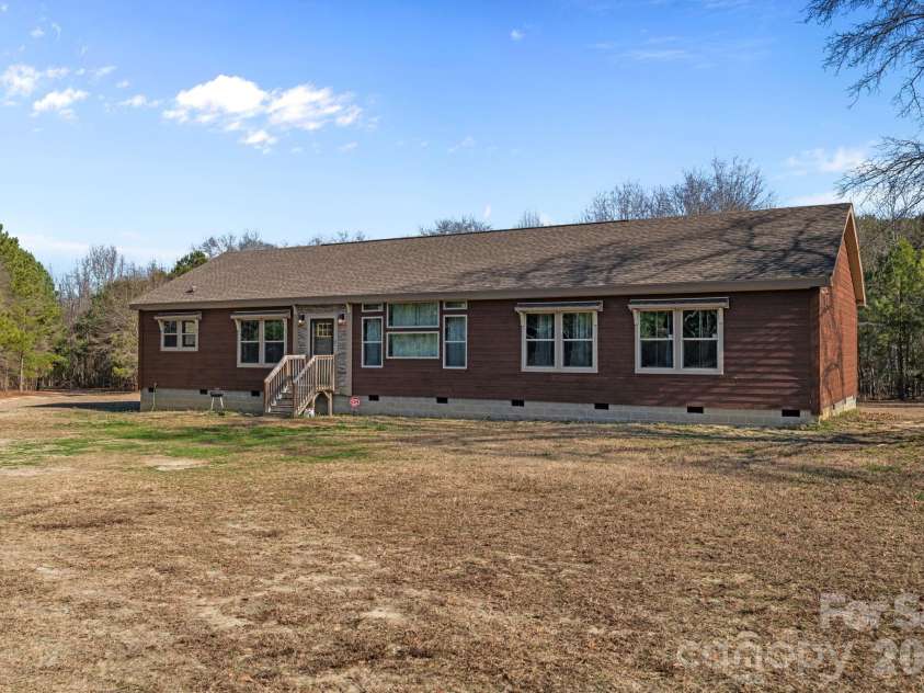 812 Mclendon Road, Morven, NC 28119.  MLS# CAR4409033, YatesRealty ID 11434. 