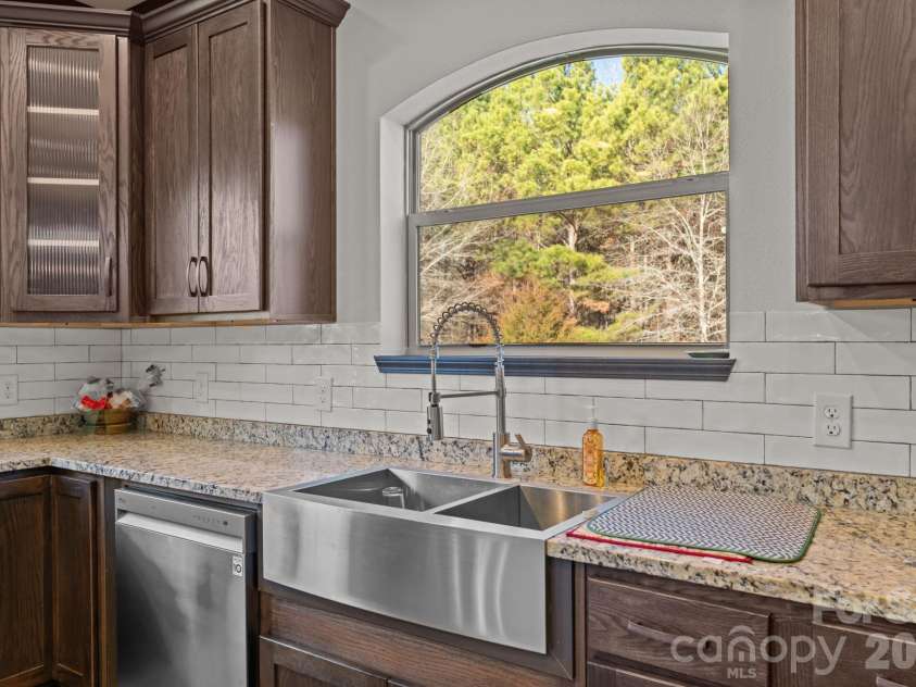 812 Mclendon Road, Morven, NC 28119.  MLS# CAR4409033, YatesRealty ID 11434. 