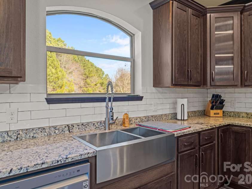812 Mclendon Road, Morven, NC 28119.  MLS# CAR4409033, YatesRealty ID 11434. 