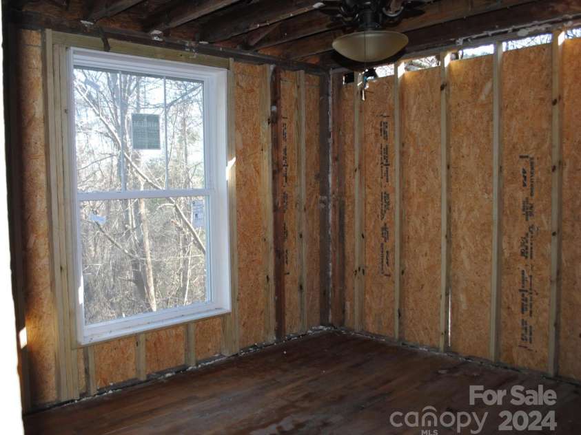 36 Robert Williams Road, Fairview, NC 28730.  MLS# CAR4195051, YatesRealty ID 11435. 