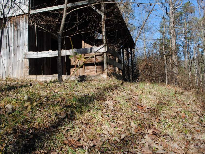 36 Robert Williams Road, Fairview, NC 28730.  MLS# CAR4195051, YatesRealty ID 11435. 