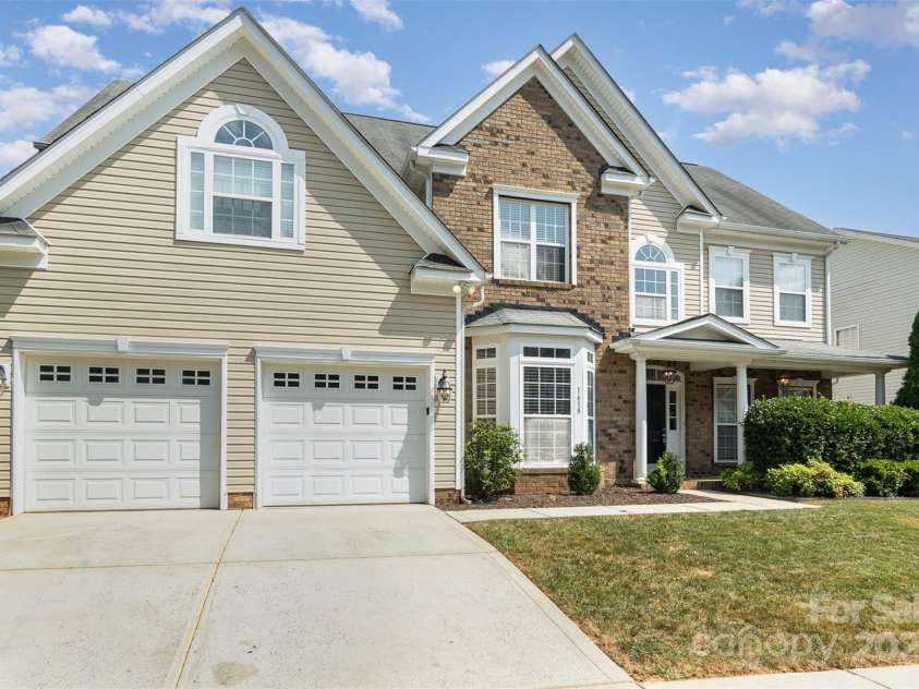 1615 Jekyll Lane, Waxhaw, NC 28173.  MLS# CAR4235350, YatesRealty ID 11436. 