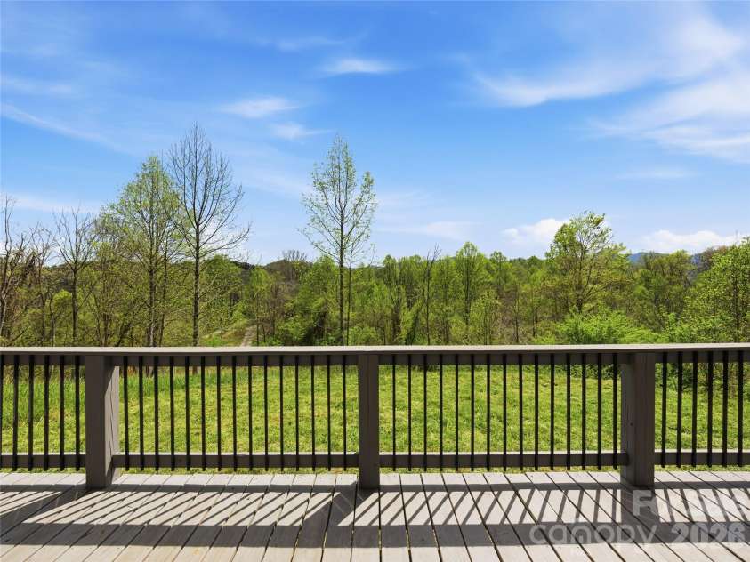 170 Starry Night Lane, Marshall, NC 28753.  MLS# CAR4330642, YatesRealty ID 11437. 