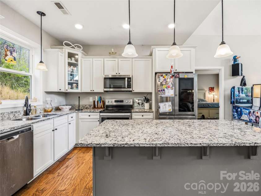 170 Starry Night Lane, Marshall, NC 28753.  MLS# CAR4330642, YatesRealty ID 11437. 