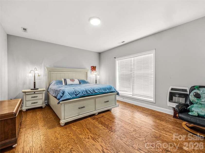 170 Starry Night Lane, Marshall, NC 28753.  MLS# CAR4330642, YatesRealty ID 11437. 