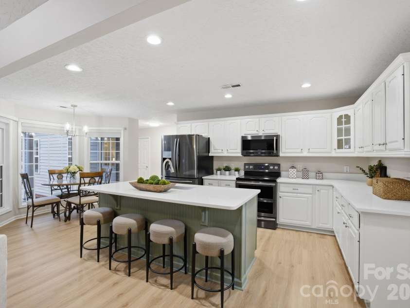 9372 Island Point Road, Sherrills Ford, NC 28673.  MLS# CAR4333370, YatesRealty ID 11438. 