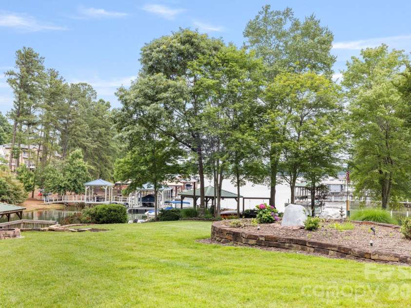 9372 Island Point Road, Sherrills Ford, NC 28673.  MLS# CAR4333370, YatesRealty ID 11438. 