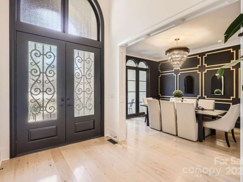 16744 Ashton Oaks Drive, Charlotte, NC 28278.  MLS# CAR4234987, YatesRealty ID 11439. 