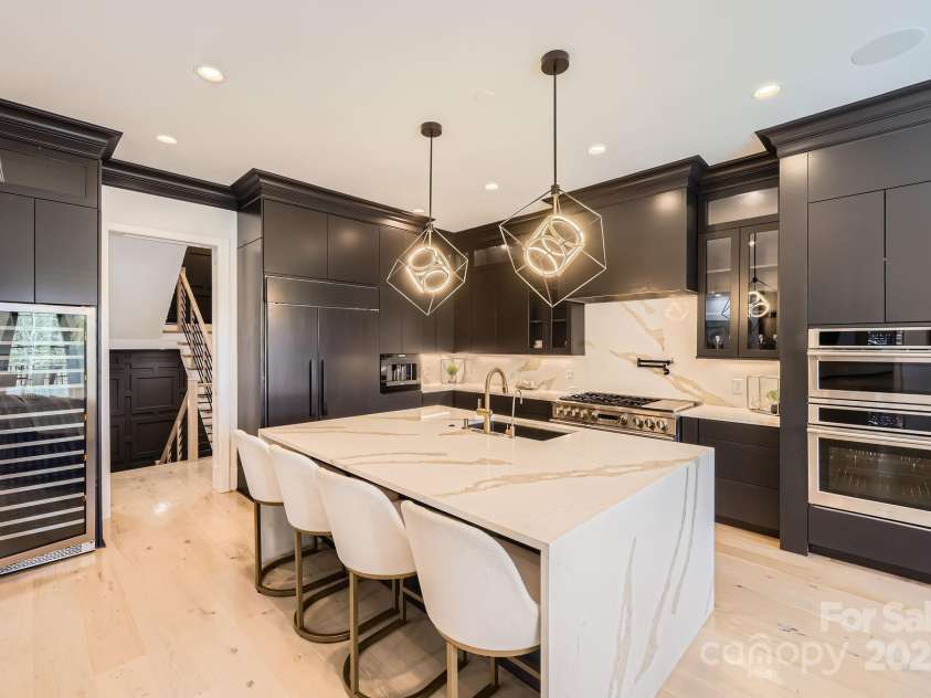 16744 Ashton Oaks Drive, Charlotte, NC 28278.  MLS# CAR4234987, YatesRealty ID 11439. 