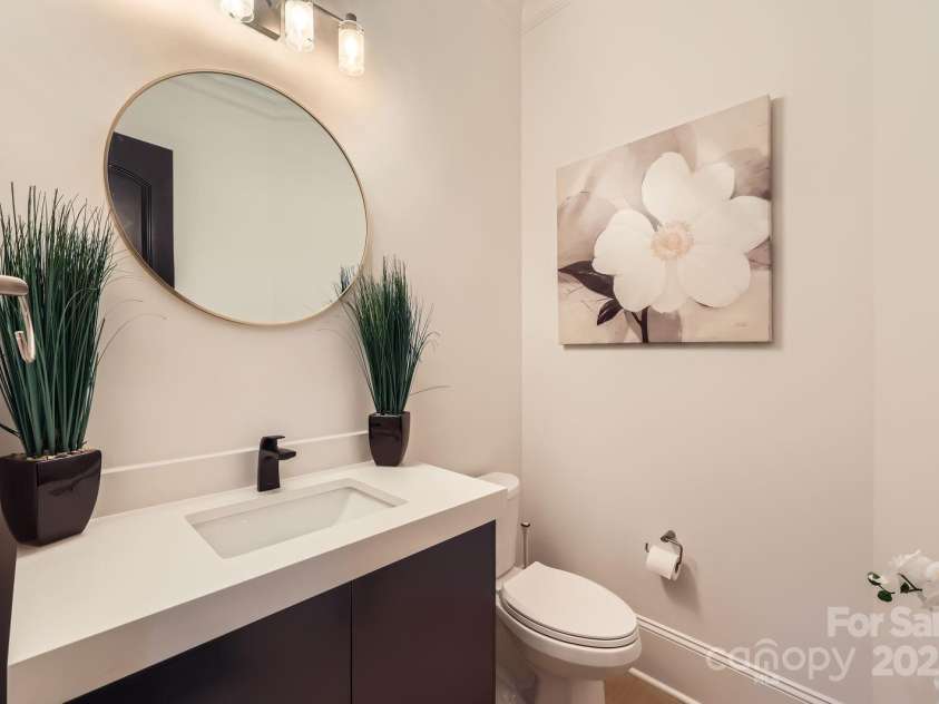 16744 Ashton Oaks Drive, Charlotte, NC 28278.  MLS# CAR4234987, YatesRealty ID 11439. 