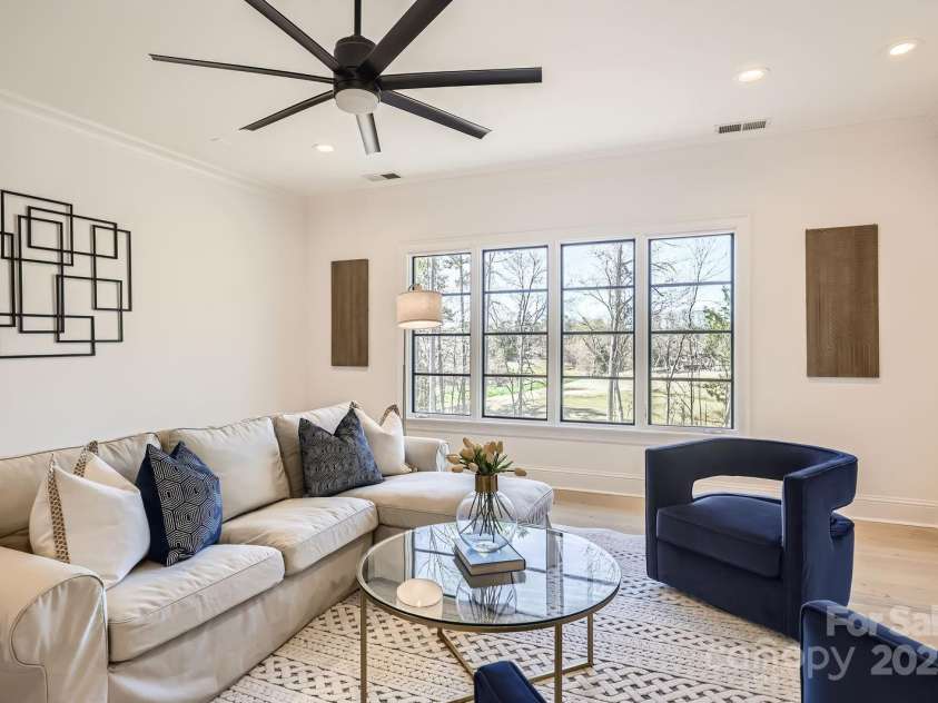 16744 Ashton Oaks Drive, Charlotte, NC 28278.  MLS# CAR4234987, YatesRealty ID 11439. Bonus/Family Room - Upper level