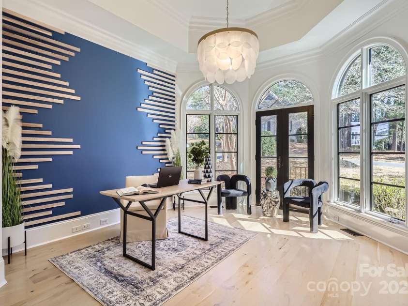 16744 Ashton Oaks Drive, Charlotte, NC 28278.  MLS# CAR4234987, YatesRealty ID 11439. Office on Main Level