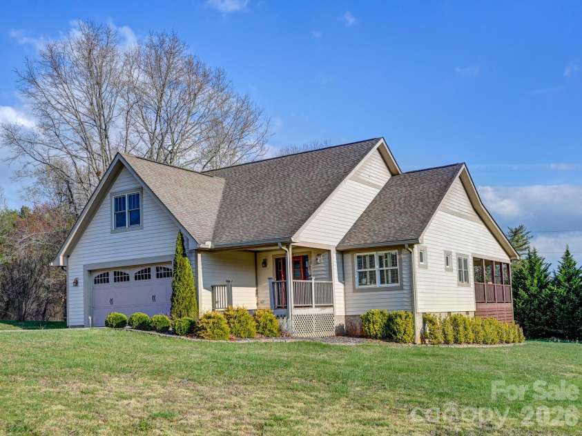 199 Macedonia Road, Asheville, NC 28804.  MLS# CAR4365635, YatesRealty ID 11441. 