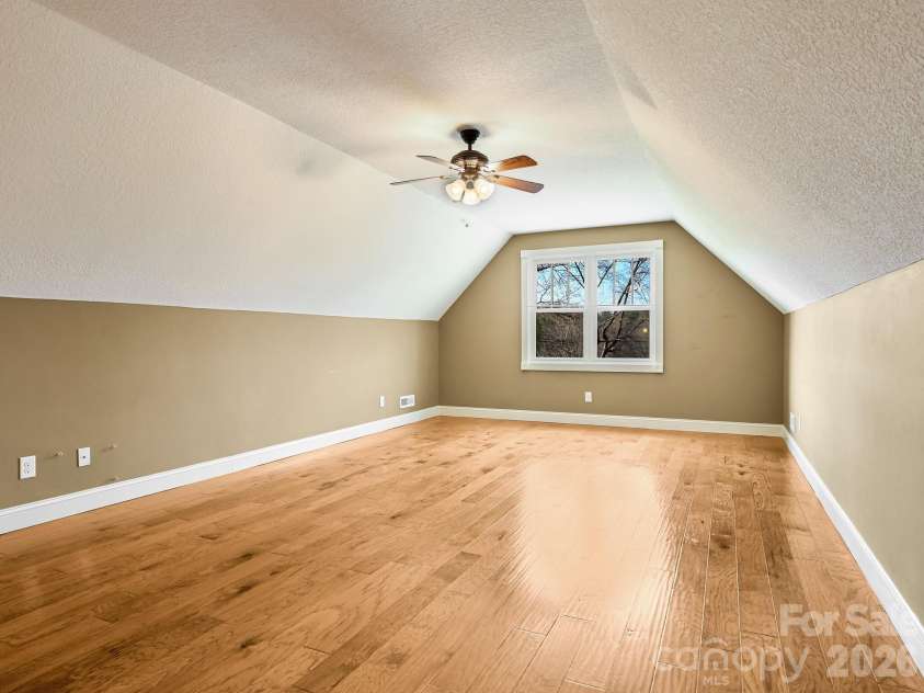 199 Macedonia Road, Asheville, NC 28804.  MLS# CAR4365635, YatesRealty ID 11441. 