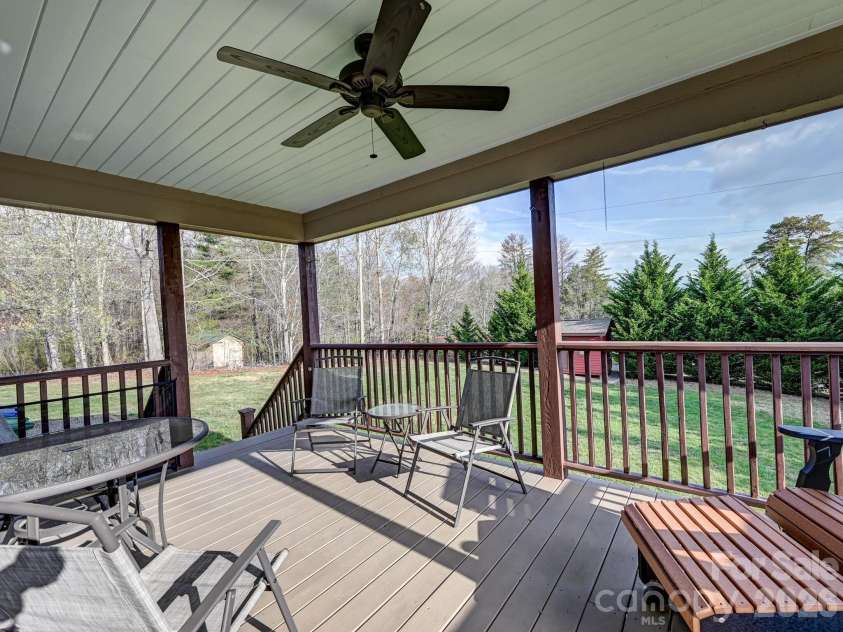 199 Macedonia Road, Asheville, NC 28804.  MLS# CAR4365635, YatesRealty ID 11441. 